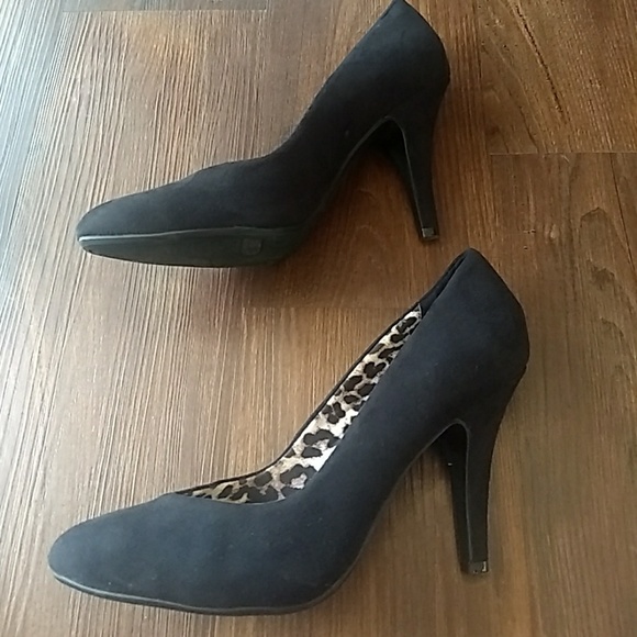 Fergalicious Symphony Black Suede - Picture 3 of 4